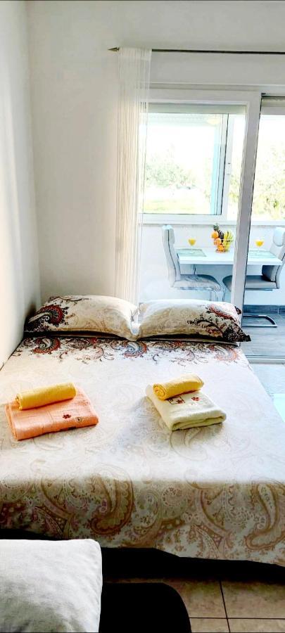 Mihaela Studio Apartmans 150M Near The Beach Kaštela Exteriér fotografie