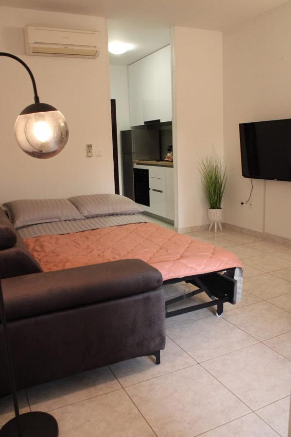 Mihaela Studio Apartmans 150M Near The Beach Kaštela Exteriér fotografie