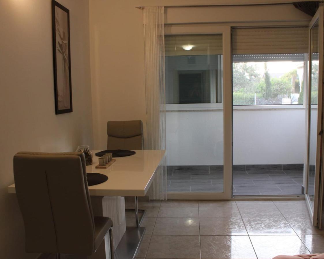 Mihaela Studio Apartmans 150M Near The Beach Kaštela Exteriér fotografie